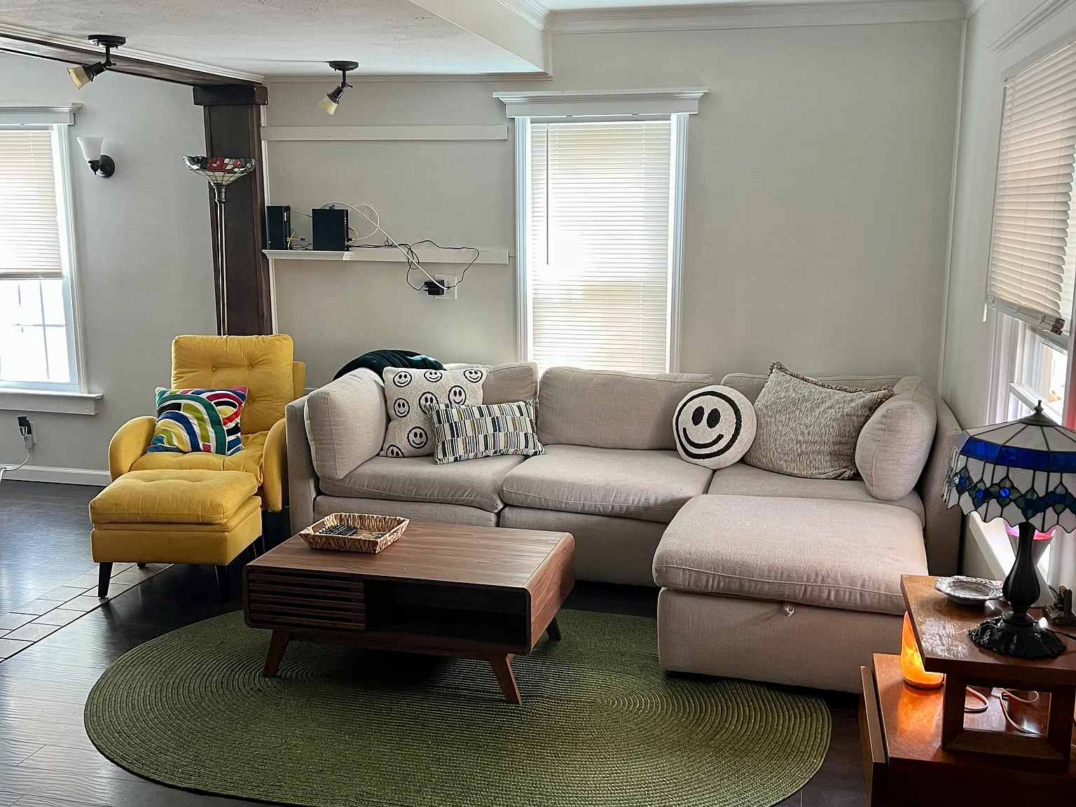3 bed, $1,900 — Photo 2