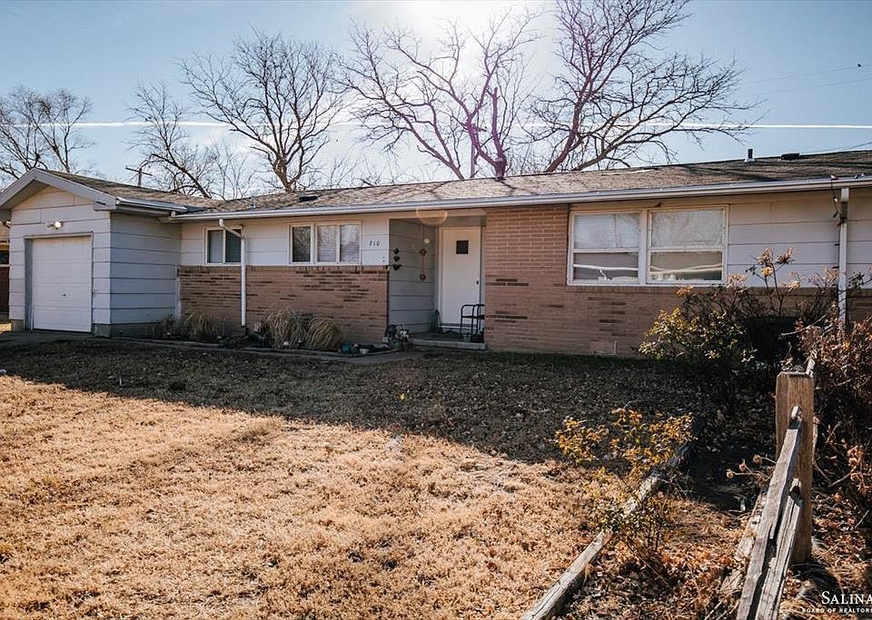 708 Greenbriar Cir, Salina, KS 67401 | Zillow