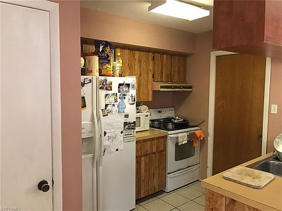 2nd image of 10290/292 Carolina St