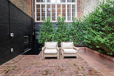 Rented by Nest Seekers International