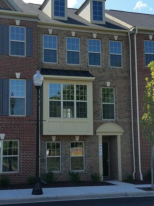 All brick front townhouse