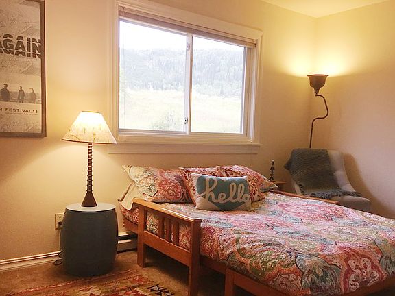 2nd master w/mountain views