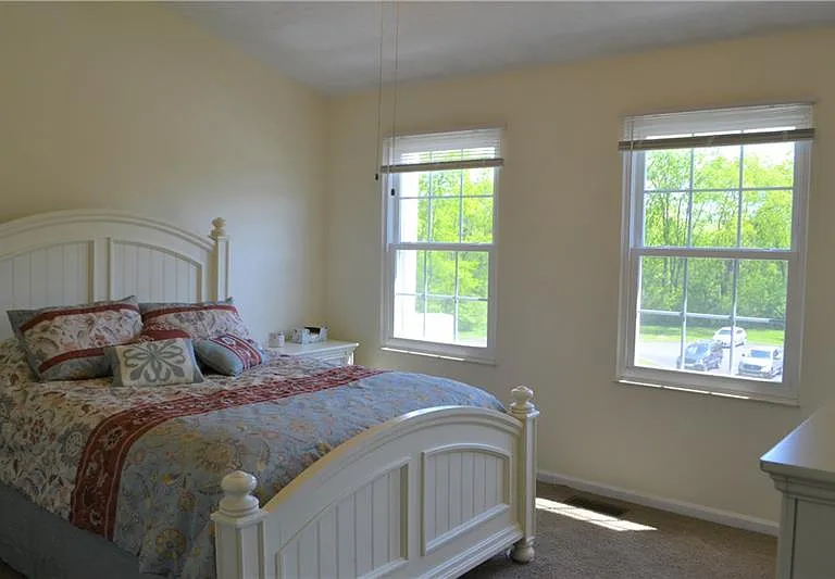 266 Clearbrook Ct — Photo 6