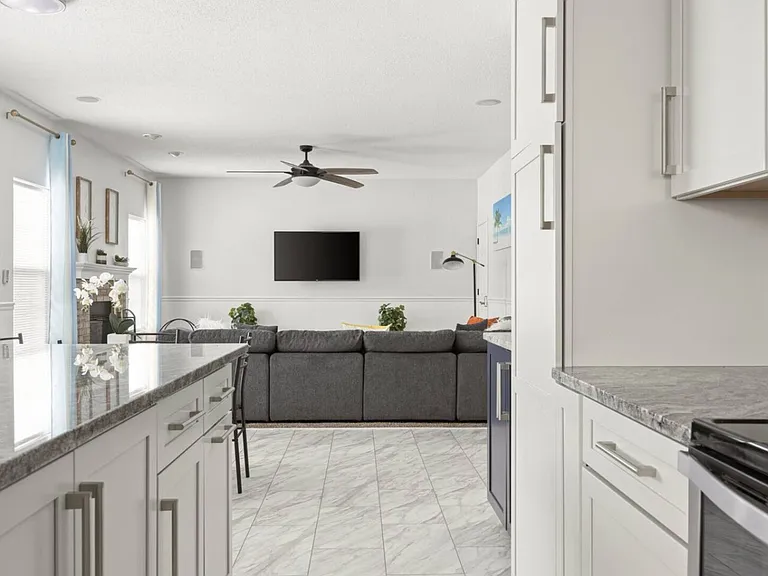White Cliff Way — Photo 19