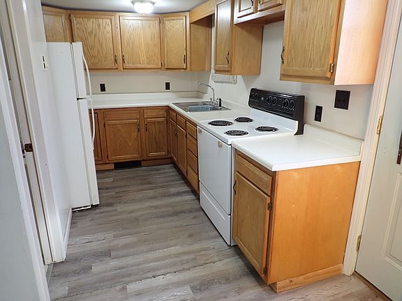5th image of 109 S Catherine St