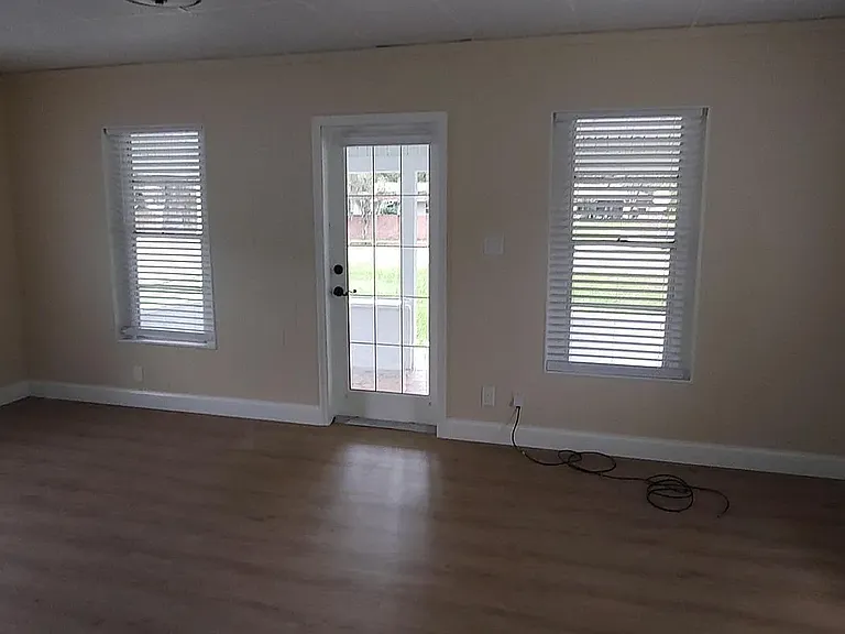 4402 Old Road 37 #1 — Photo 3