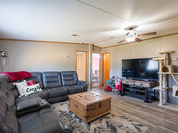 4th image of 164 SE Alamo Ln