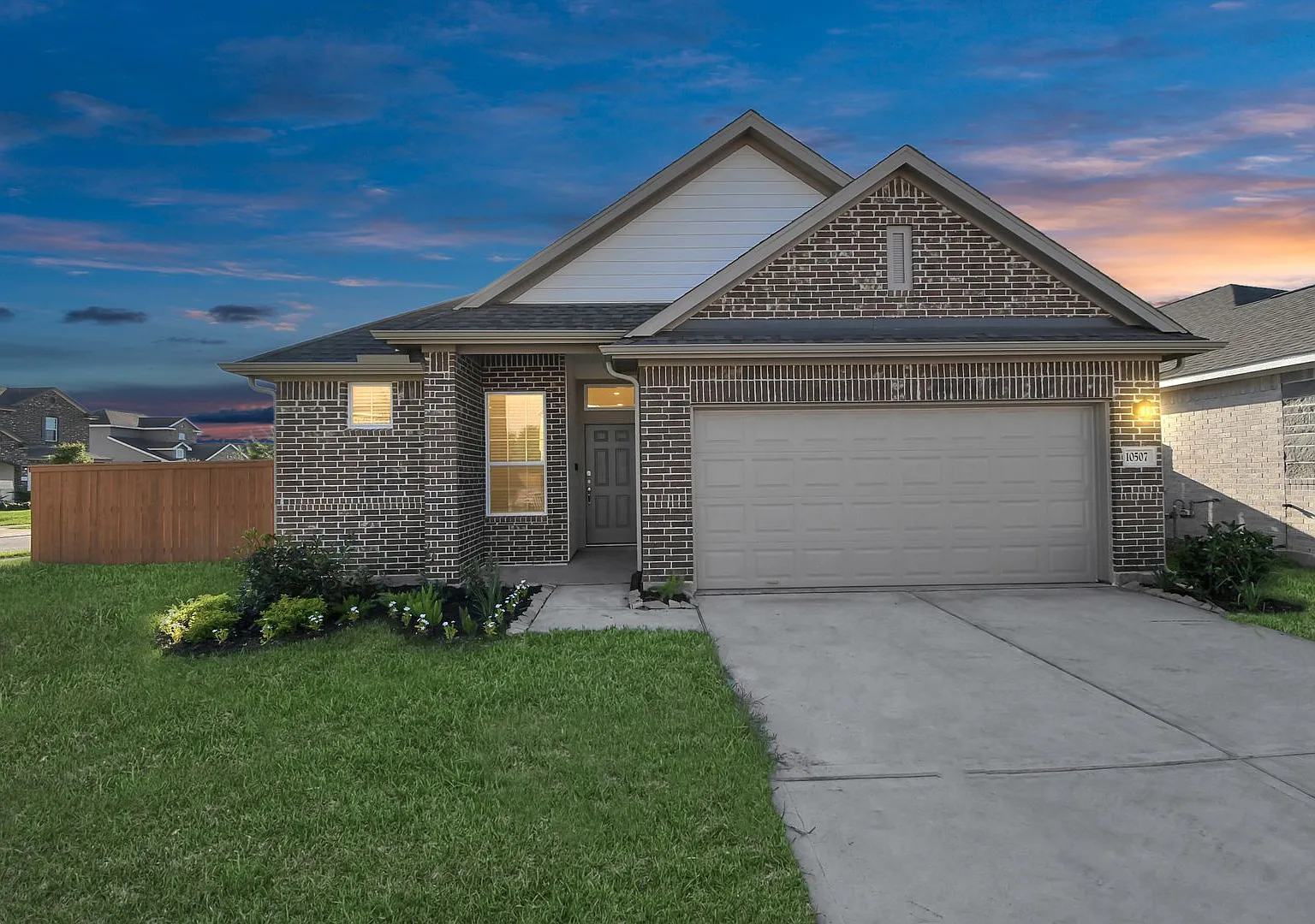 4 bed, 2.0 bath, 1596 sqft, $2,800 — Photo 1