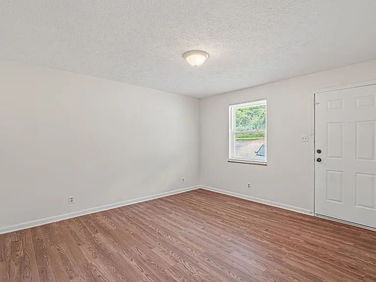 476 E Red Bud Rd #0 — Photo 5
