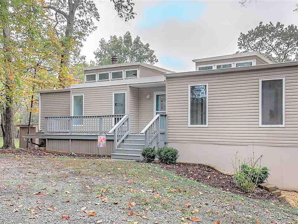 1st image of 190 Bear Castle Dr