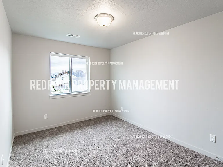 319 S Woodlawn Ln #1 — Photo 6