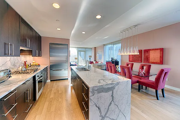 Rented by Isen & Company : Real Estate Advisors | media 14