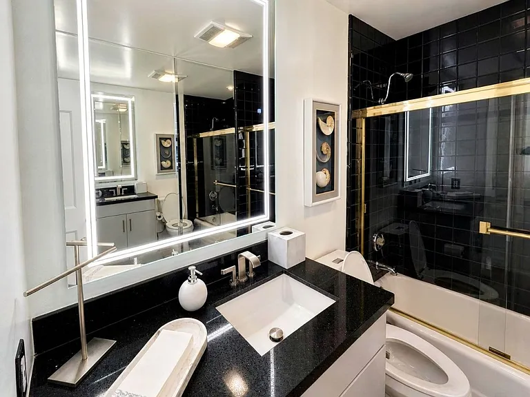 3121 W Coast Hwy #7D — Photo 24