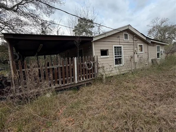 19875 Crystalwood Estates Dr, New Caney, TX 77357