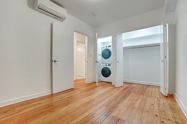 Rented by Compass | media 7