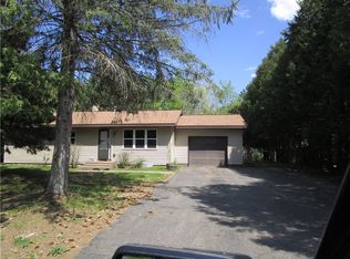1305 Parkridge Dr, Ladysmith, WI 54848