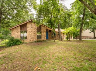 2209 Vine Ln, Springdale, AR 72762
