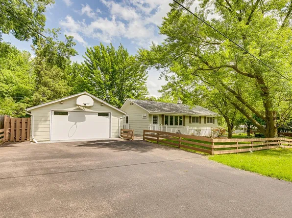 2590 Jackson St, Little Canada, MN 55117