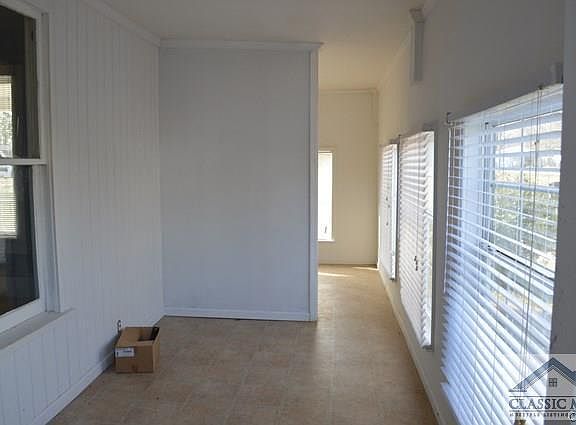 4th image of 394 Jennings Street