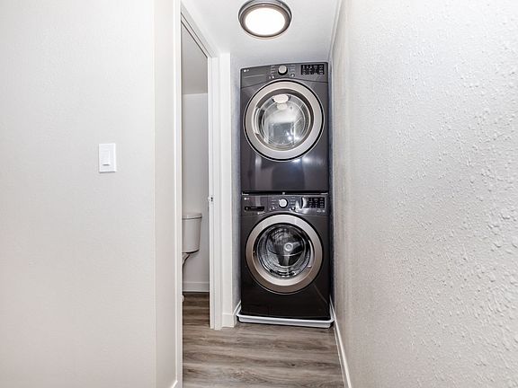 5th image of 425 W Paseo Redondo APT 5I