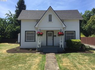 443 N 8th St, Cottage Grove, OR 97424