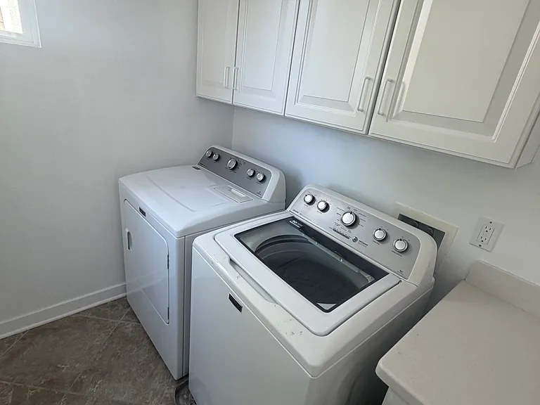 109 Cropton Ct — Photo 44