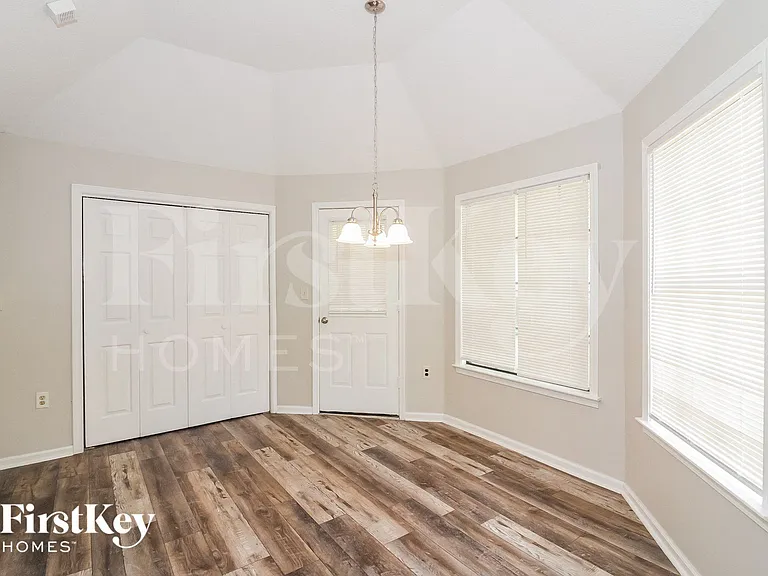 7134 Markim Dr — Photo 4