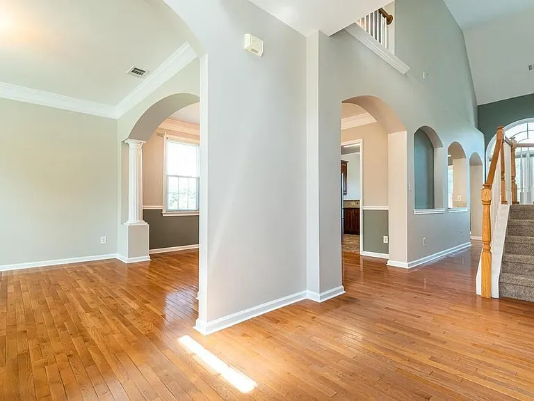 225 Heritage Lake Dr — Photo 17