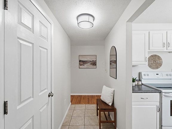 3rd image of 3608 Panama Dr