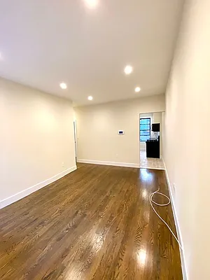 Rented by LRGNY Group, Inc. | media 10