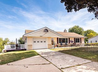 2644 John F Kennedy Rd, Dubuque, IA 52001