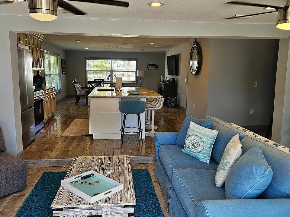 5352 Quist Dr #ID1638042P