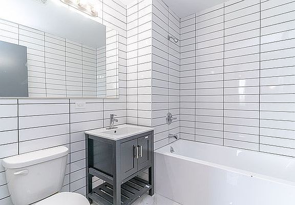 4th image of 1598 Eastern Pkwy #5B