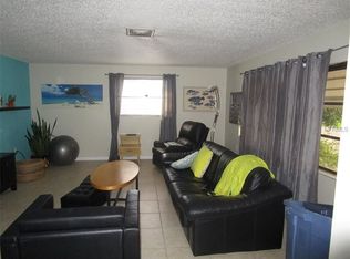 17700 1st St E, Redington Shores, FL 33708