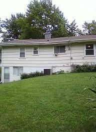 2nd image of 11012 Beacon Avenune