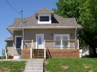 809 Guthrie St, Adair, IA 50002
