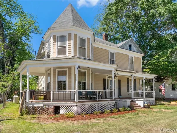 906 Roanoke St, Scotland Neck, NC 27874