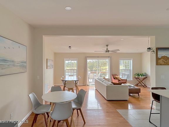 5th image of 70 Travis Place