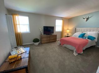 4 Grovewood Ct, Parkville, MD 21234