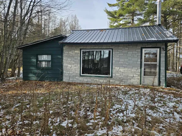 16319 S Kinross Lake Rd, Kinross, MI 49752