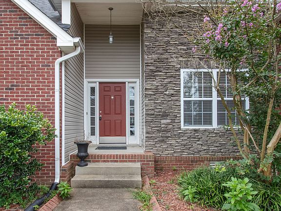 3rd image of 1153 Stillwood Dr