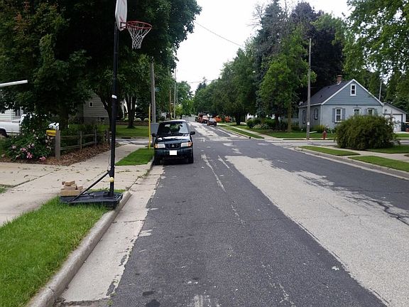 4th image of 707 Highland Ave