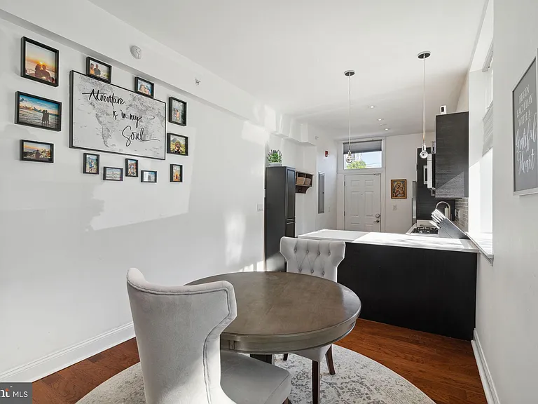 501 Vine St #2 — Photo 11