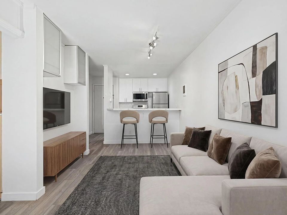 1st image of 1605 Hotel Cir S Unit B-114