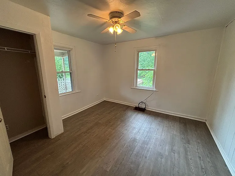 655 Beatty Rd — Photo 10