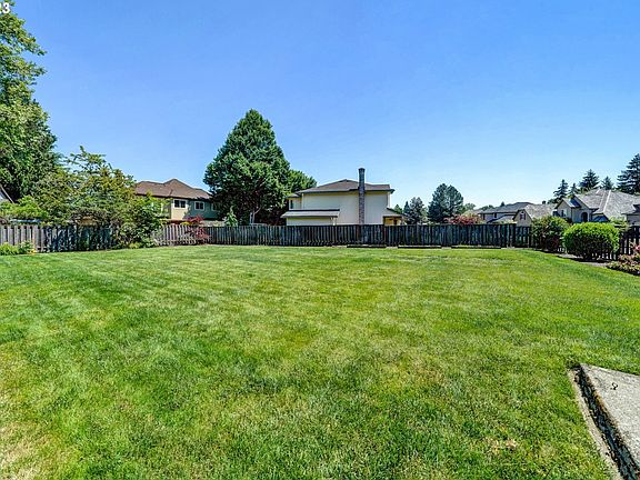 4th image of NW Quail Hollow Dr