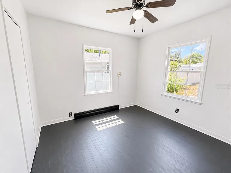 3209 Avenue A W — Photo 14
