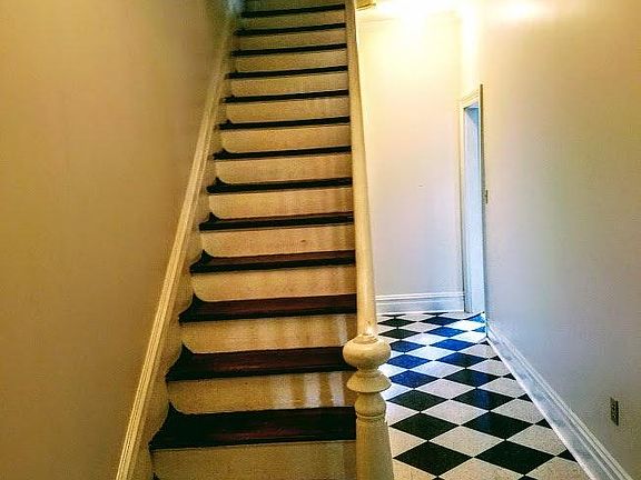 Entrance Hall Stairs