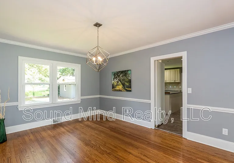 3504 Hawthorne Rd — Photo 7