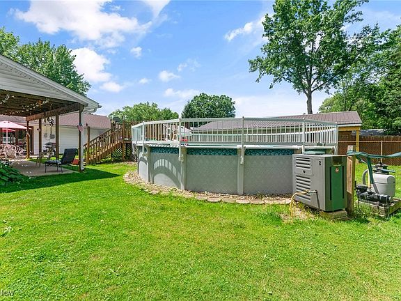 3rd image of 604 Eldon Dr NW